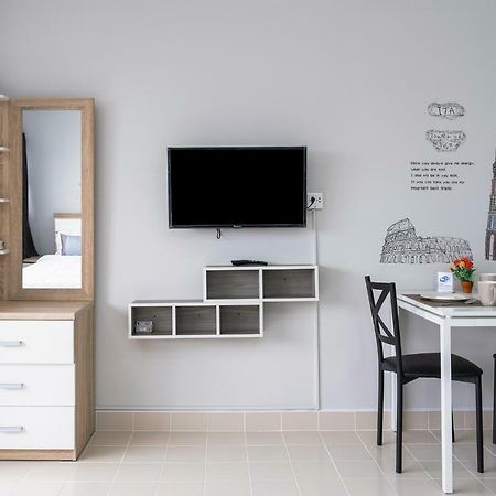Popular Condo Muangthong By Khun Eve Nonthaburi Exteriör bild