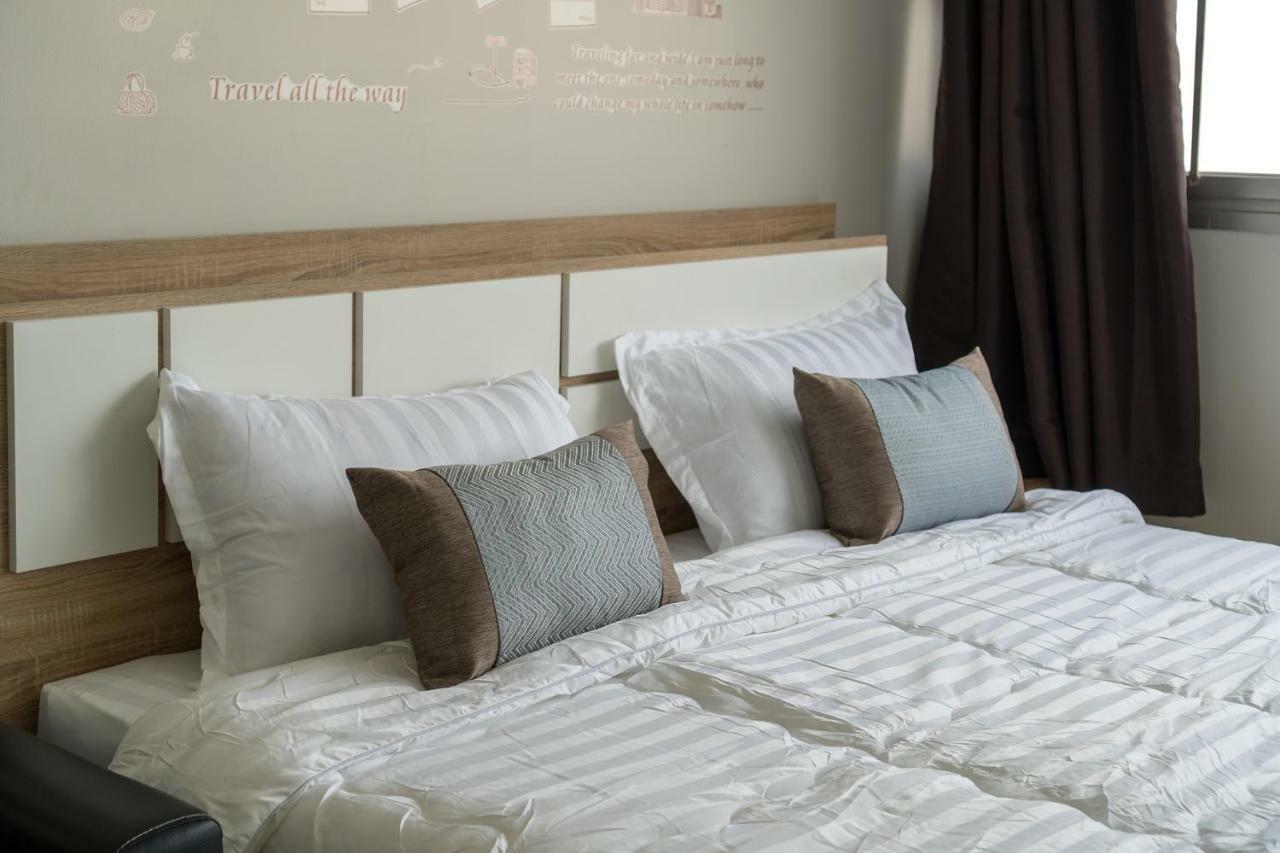Popular Condo Muangthong By Khun Eve Nonthaburi Exteriör bild