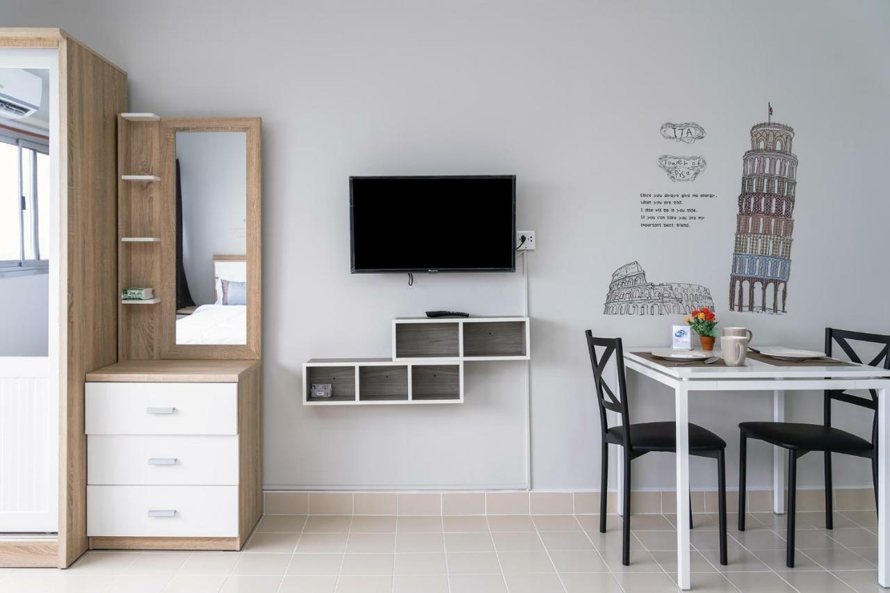 Popular Condo Muangthong By Khun Eve Nonthaburi Exteriör bild