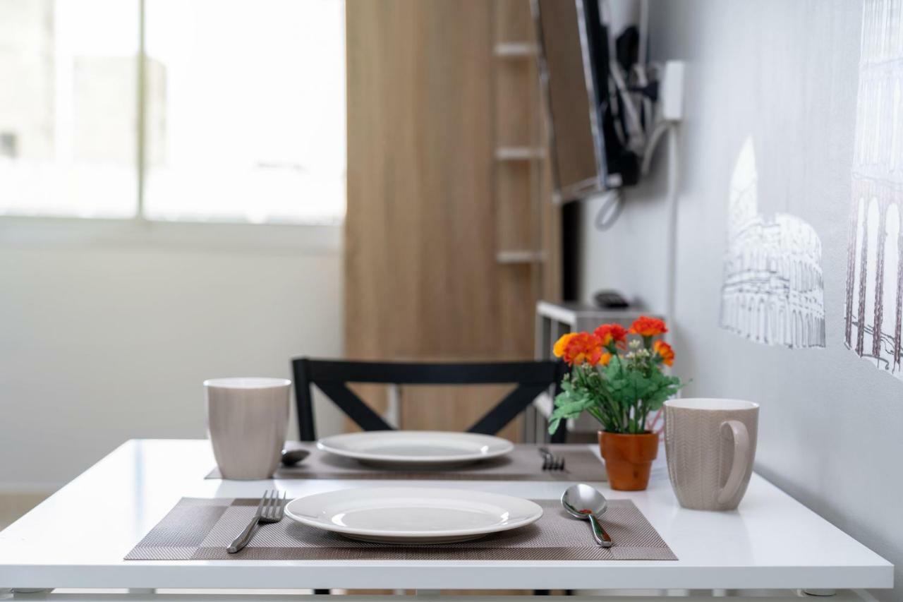 Popular Condo Muangthong By Khun Eve Nonthaburi Exteriör bild