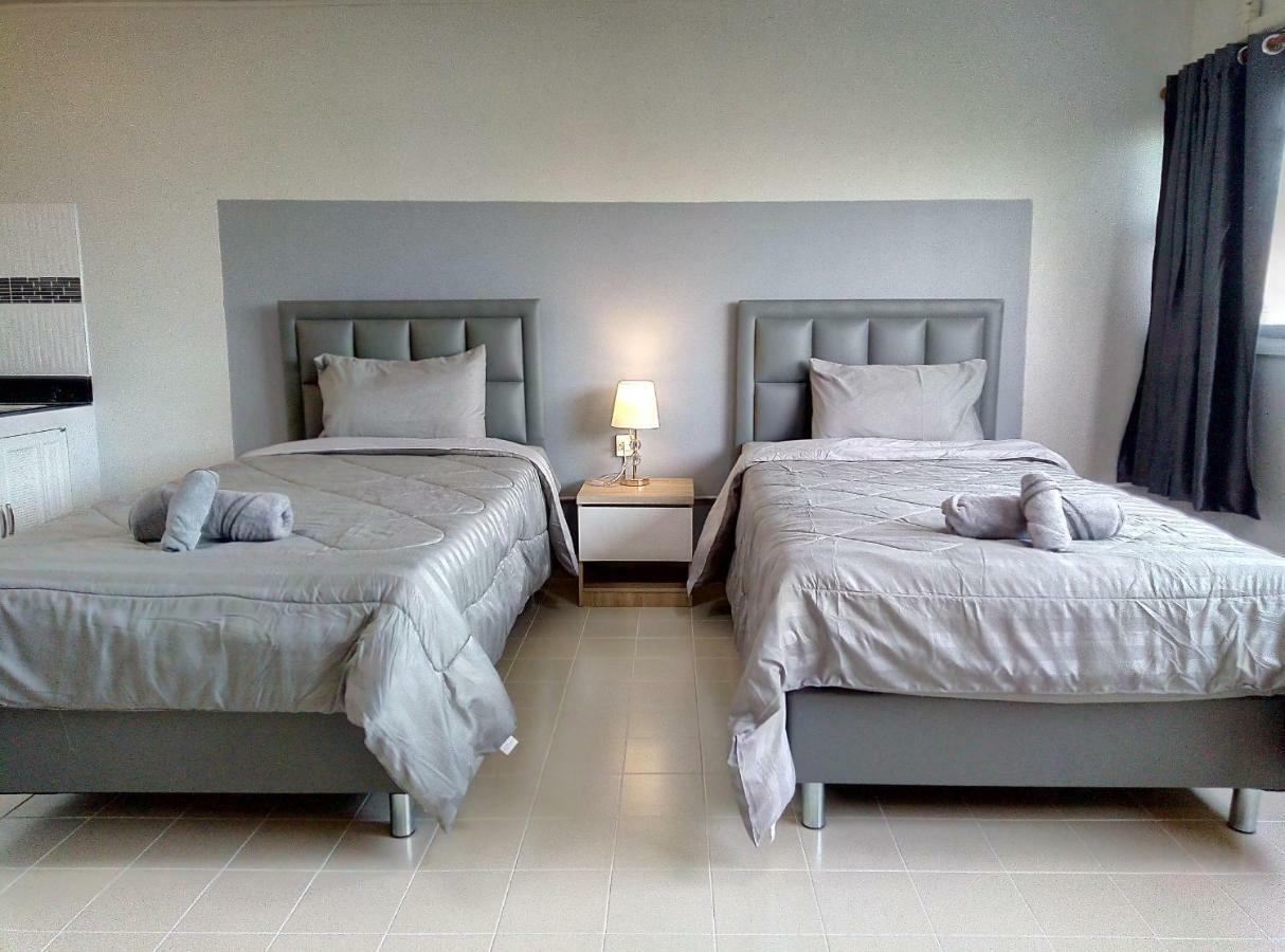 Popular Condo Muangthong By Khun Eve Nonthaburi Exteriör bild